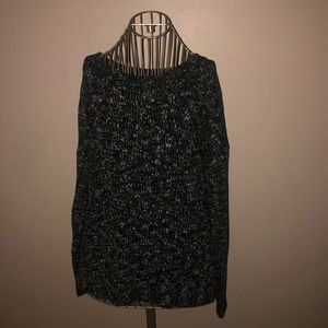 BLACK KNIT SWEATER